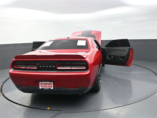 2016 Dodge Challenger SXT Plus photo 35