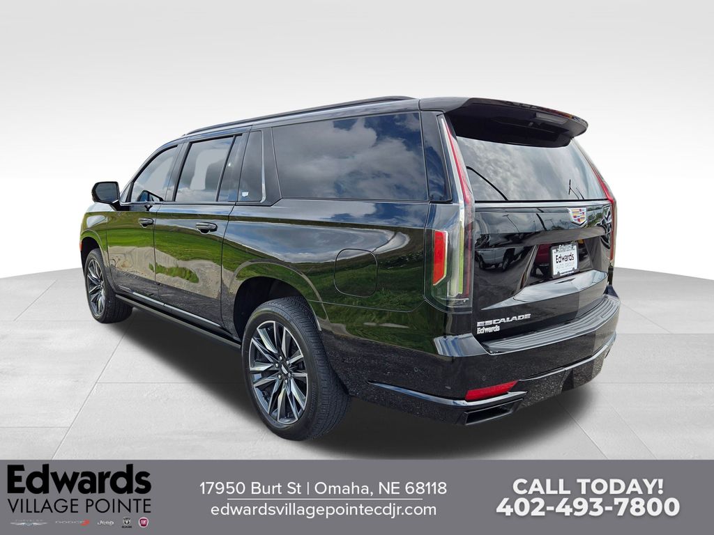 2022 Cadillac Escalade ESV Sport Platinum photo 5