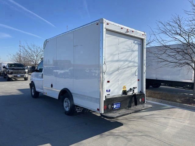 2024 Chevrolet Express Cutaway 3500 photo 6