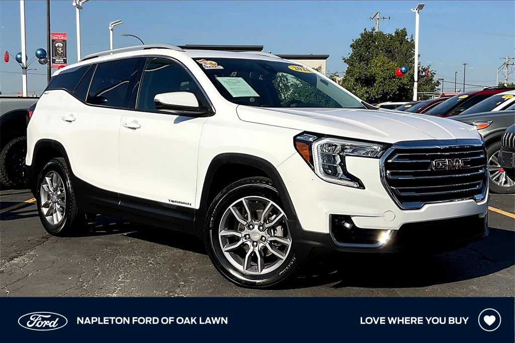 2024 GMC Terrain SLT's photo