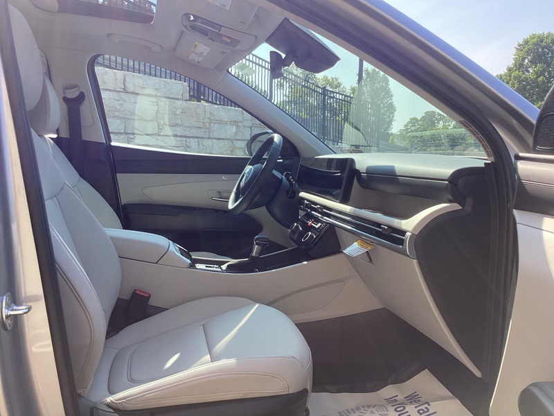 2025 Hyundai Tucson SEL Convenience photo 17