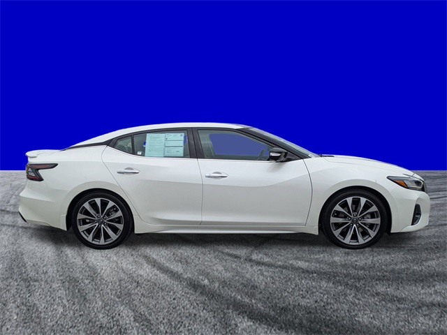 2023 Nissan Maxima Platinum photo 3