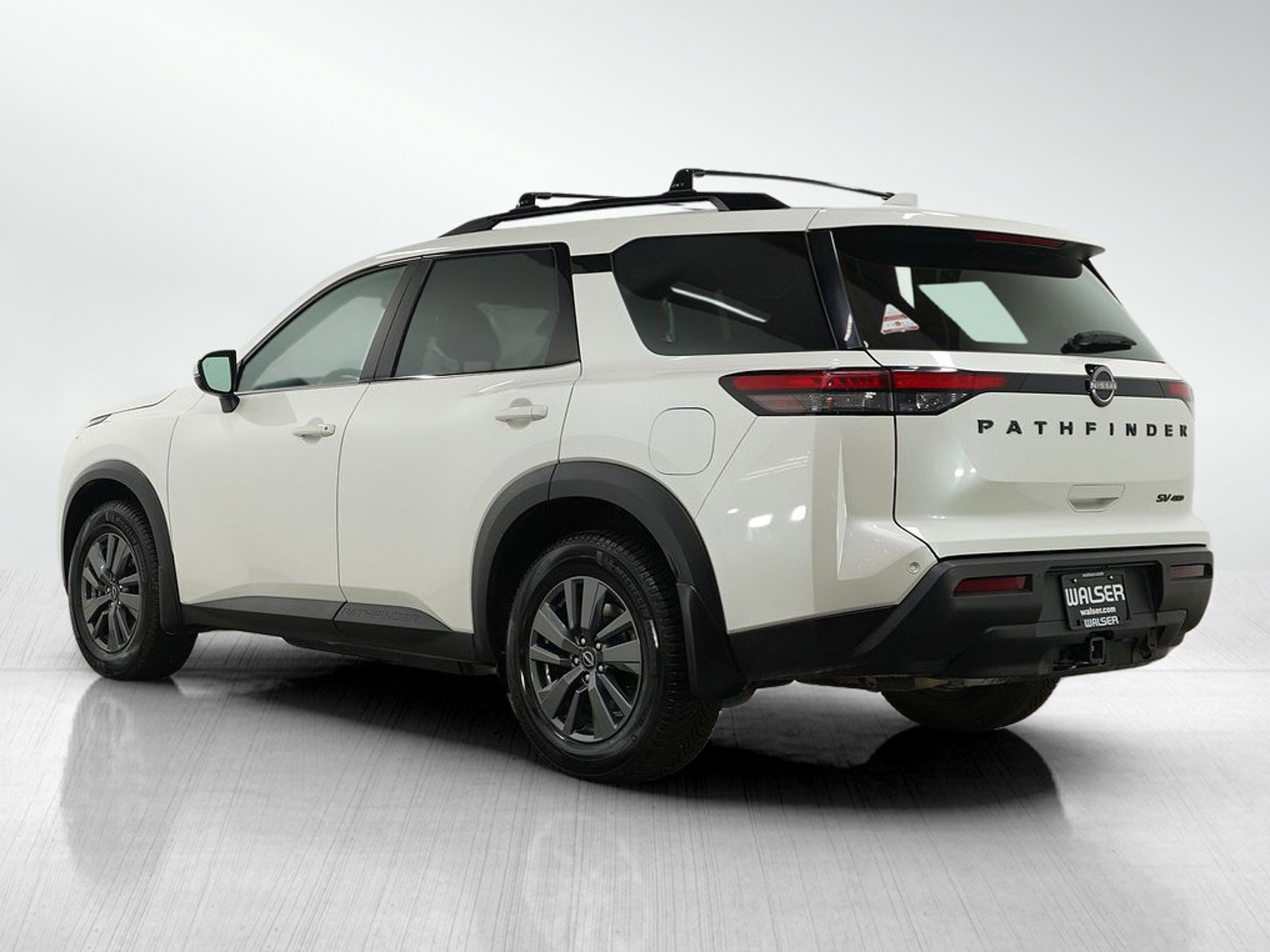 2024 Nissan Pathfinder SV photo 3
