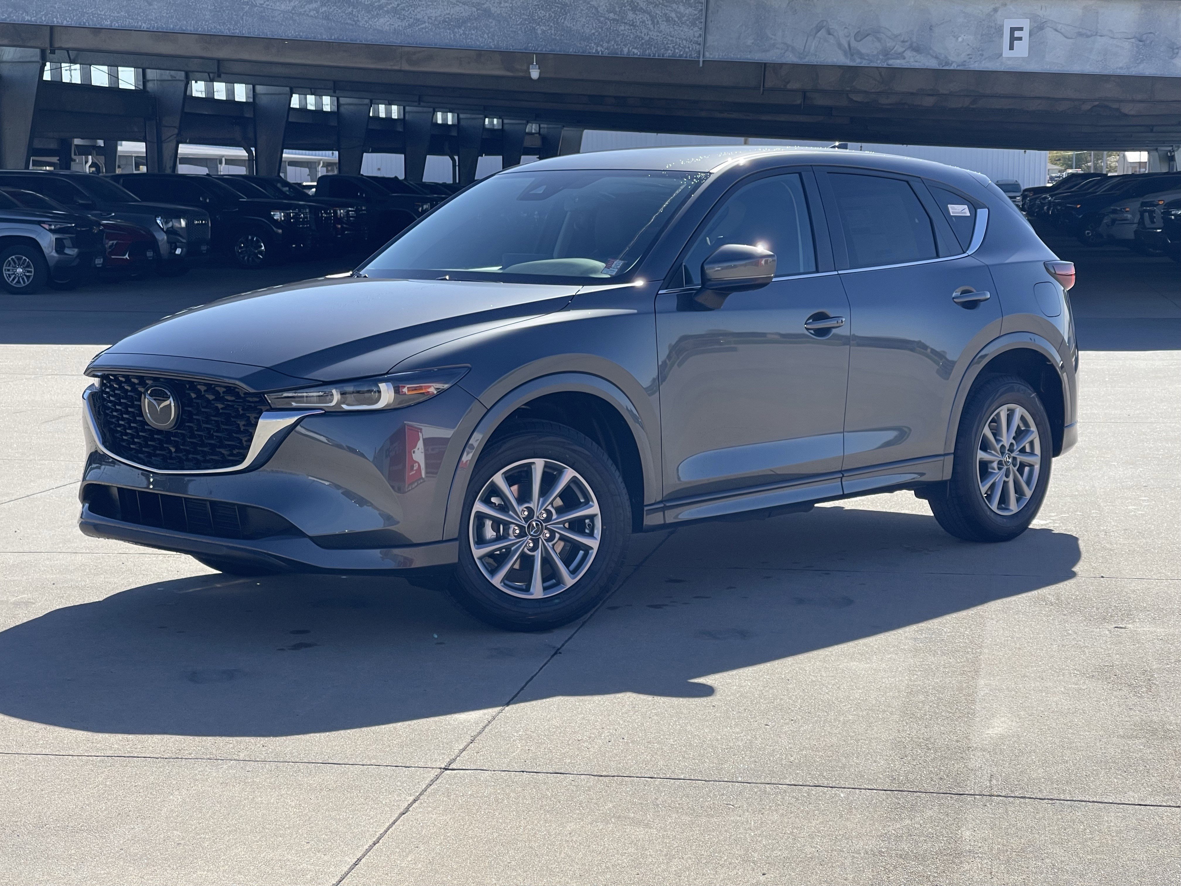 2025 Mazda CX-5 S Select Package's photo