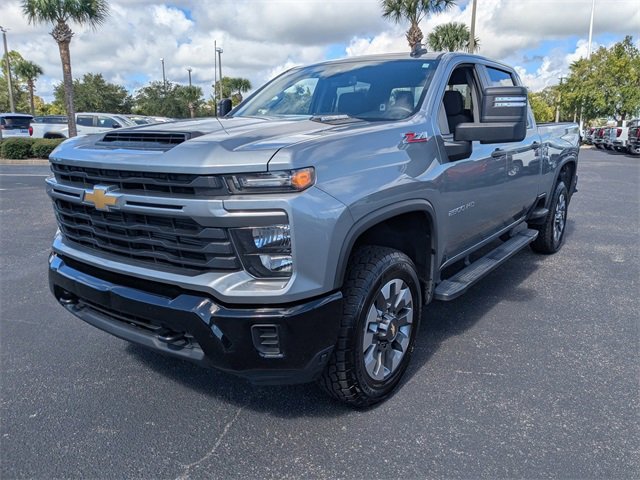 2024 Chevrolet Silverado 2500HD Custom photo 7