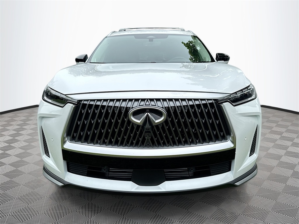 2026 Infiniti QX60 Luxe photo 2