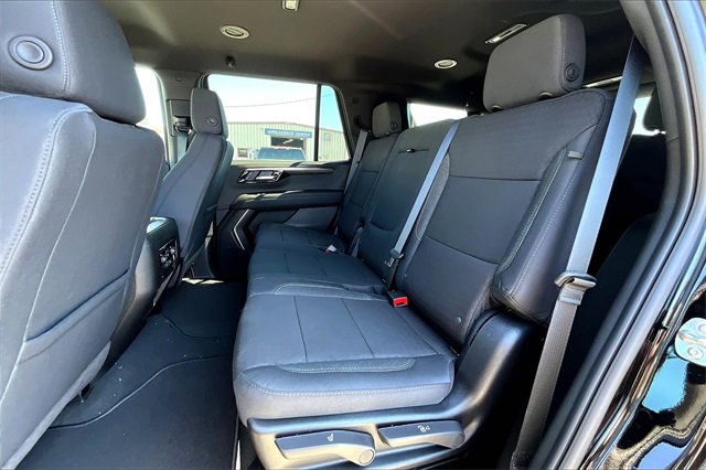 2025 Chevrolet Tahoe LS photo 13