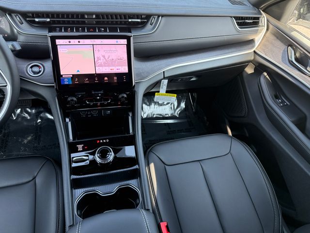 2025 Jeep Grand Cherokee Limited photo 23
