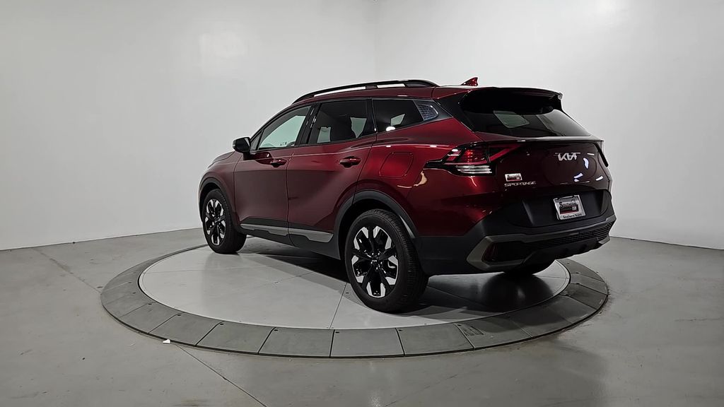 2024 Kia Sportage X-Line photo 3