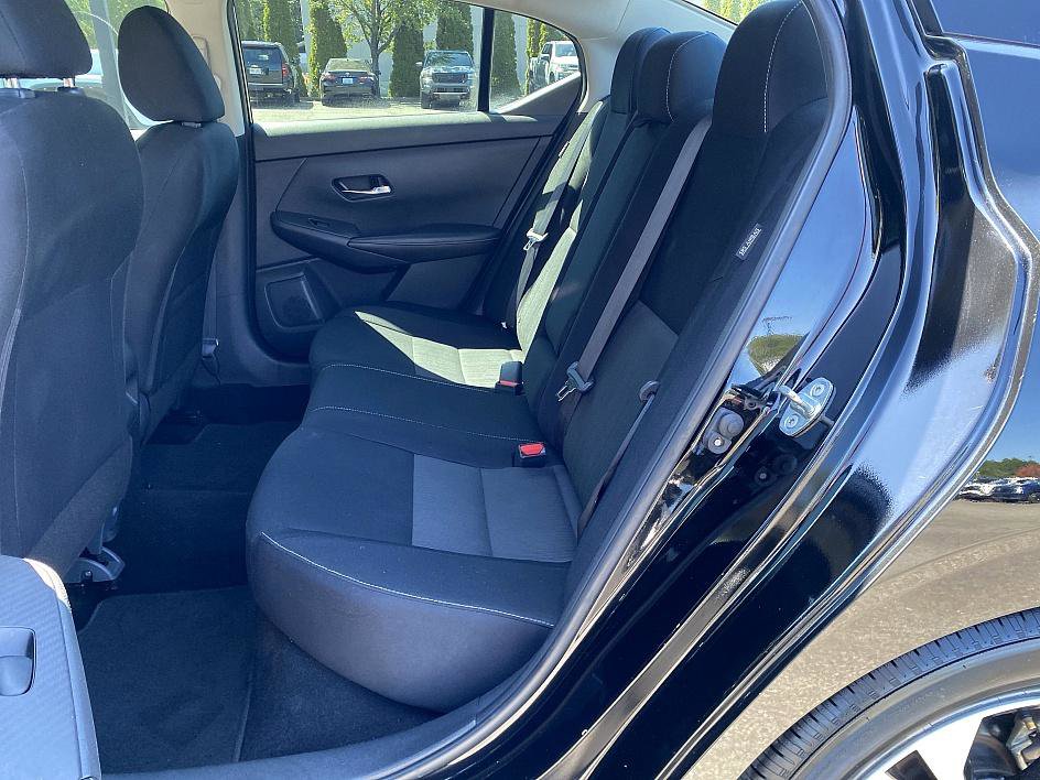 2020 Nissan Sentra SV photo 17