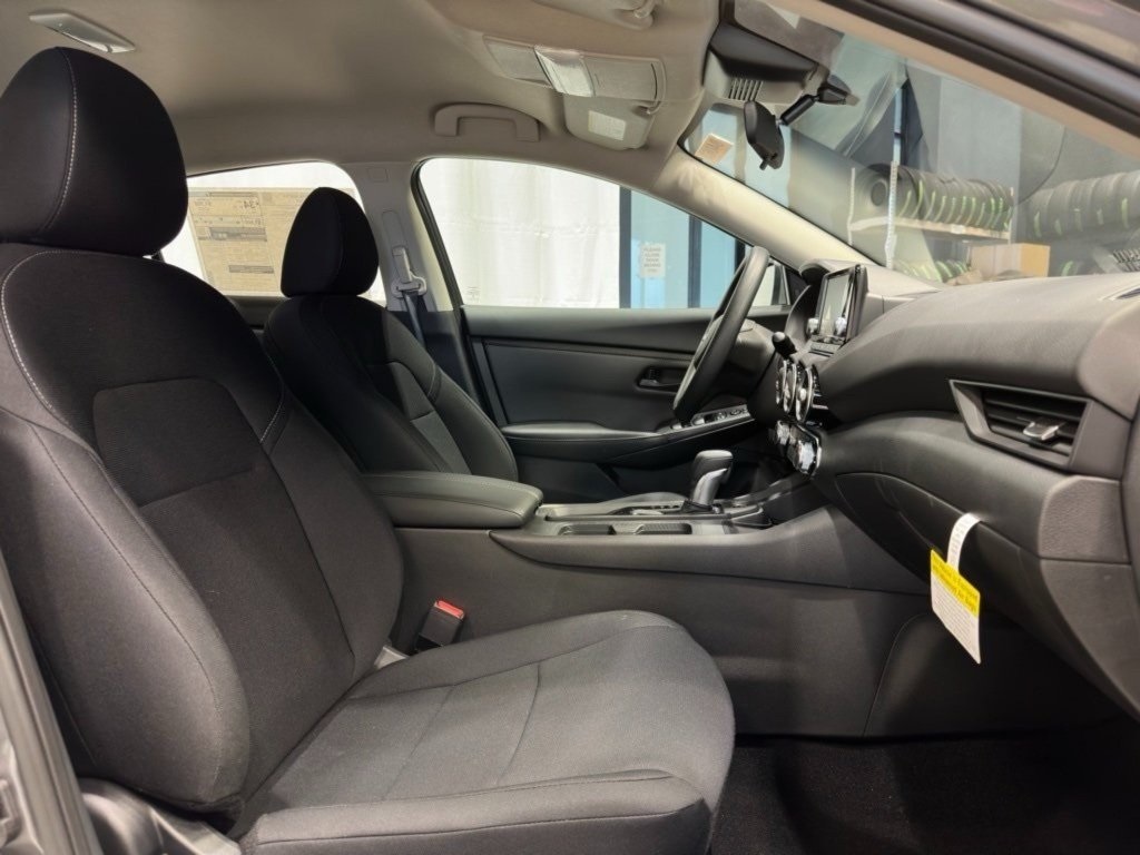 2025 Nissan Sentra S photo 25