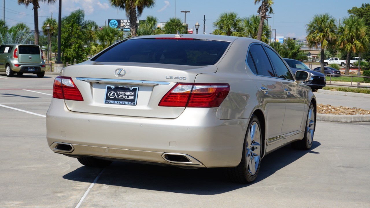 2011 Lexus LS 460 photo 6