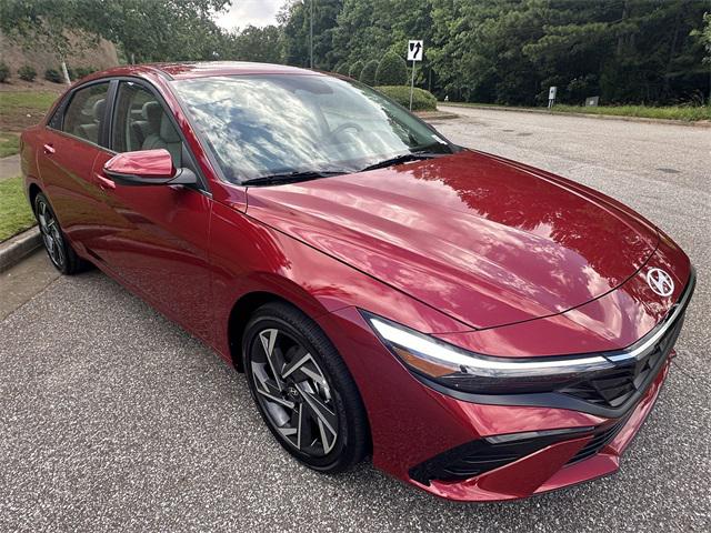 2025 Hyundai Elantra Hybrid Limited photo 7