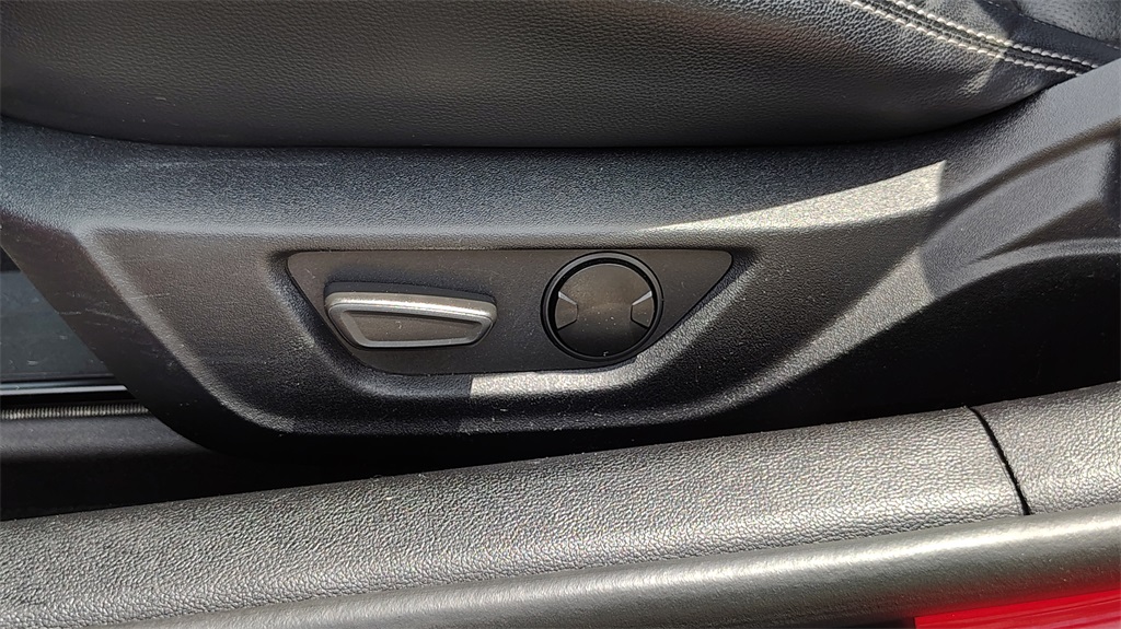 2022 Ford Mustang EcoBoost Premium Convertible photo 18