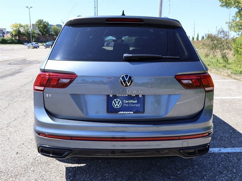 2022 Volkswagen Tiguan SE R-Line Black photo 3