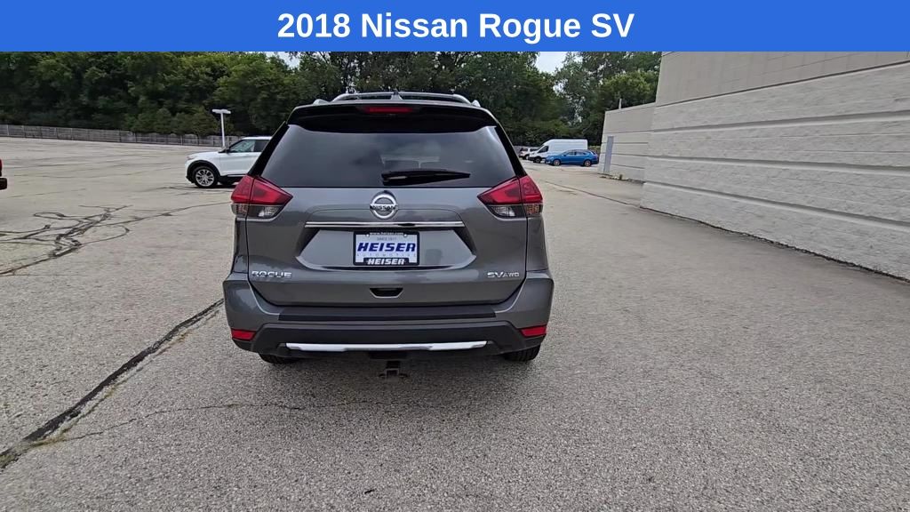 2018 Nissan Rogue SV photo 3