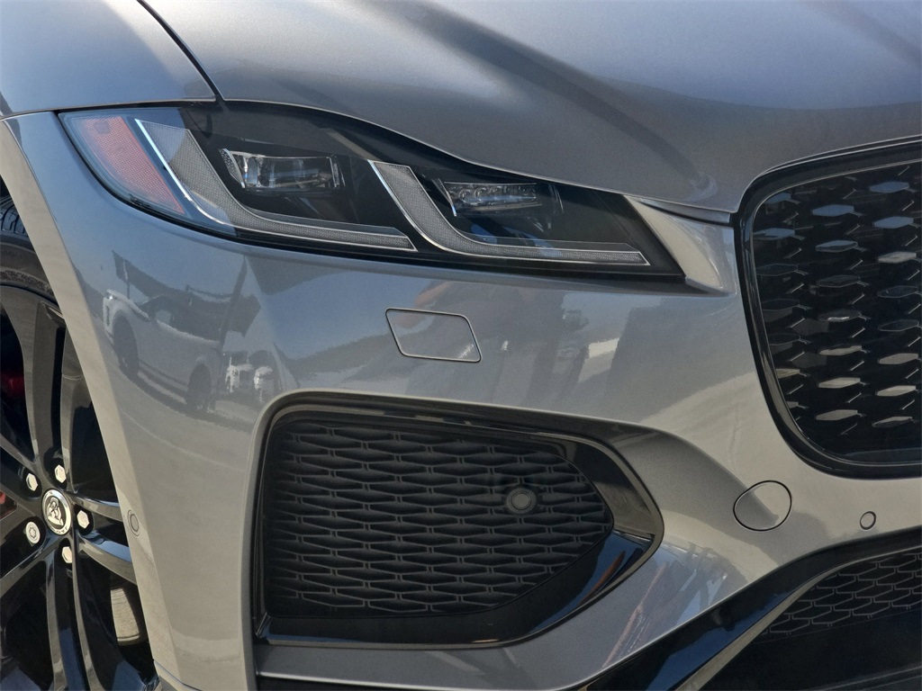 2025 Jaguar F-PACE P400 R-Dynamic S photo 29