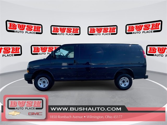 2025 Chevrolet Express Cargo 3500 photo 7