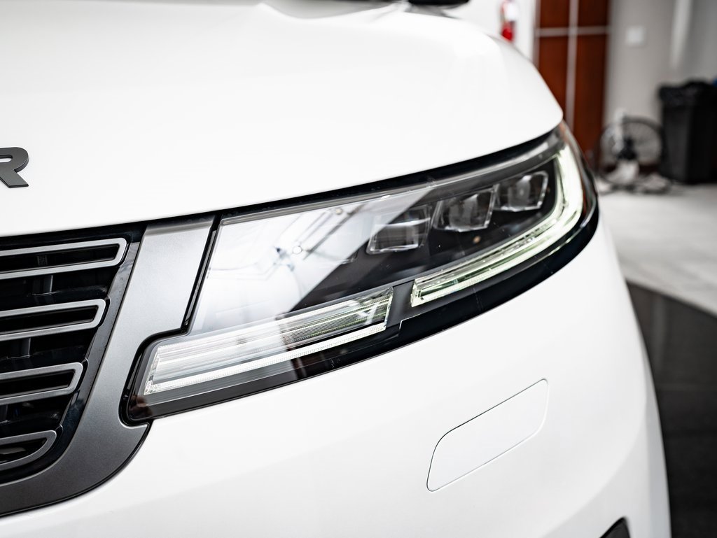 2025 Land Rover Range Rover Sport SE photo 15