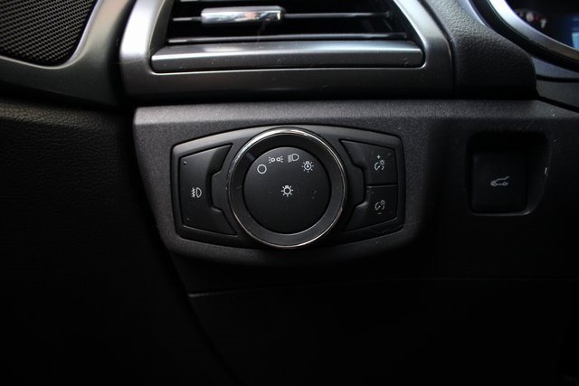 2013 Ford Fusion Titanium photo 16