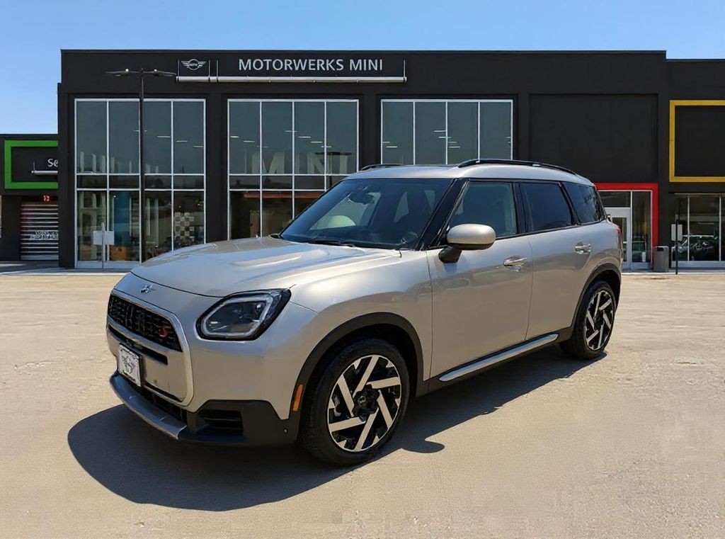 2026 MINI Countryman S's photo
