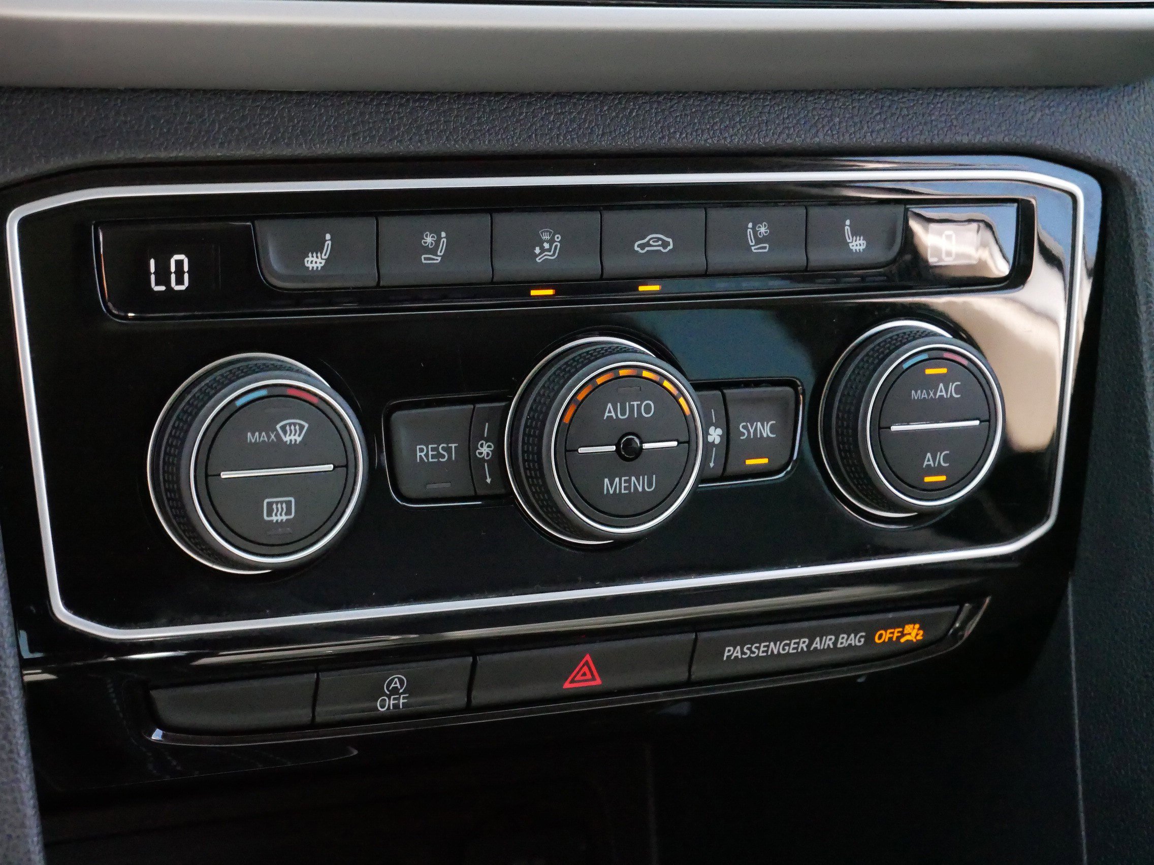2021 Volkswagen Atlas V6 SEL Premium R-Line photo 22