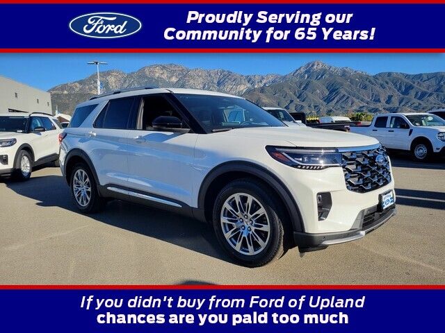 2026 Ford Explorer Platinum's photo