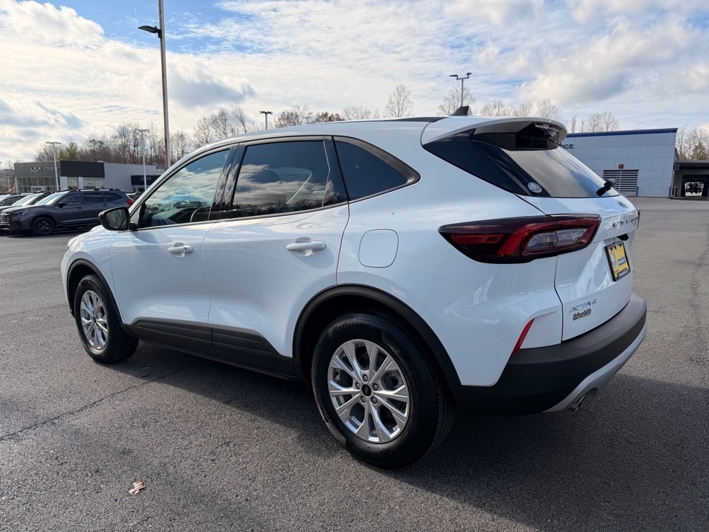 2025 Ford Escape Active photo 3