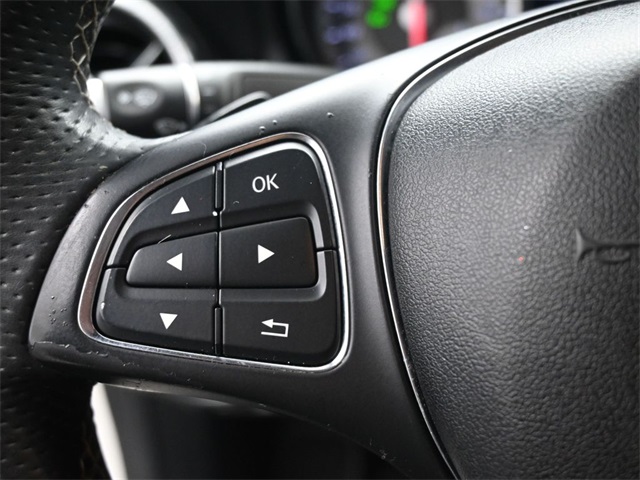 2015 Mercedes Benz CLA 250 4MATIC photo 2