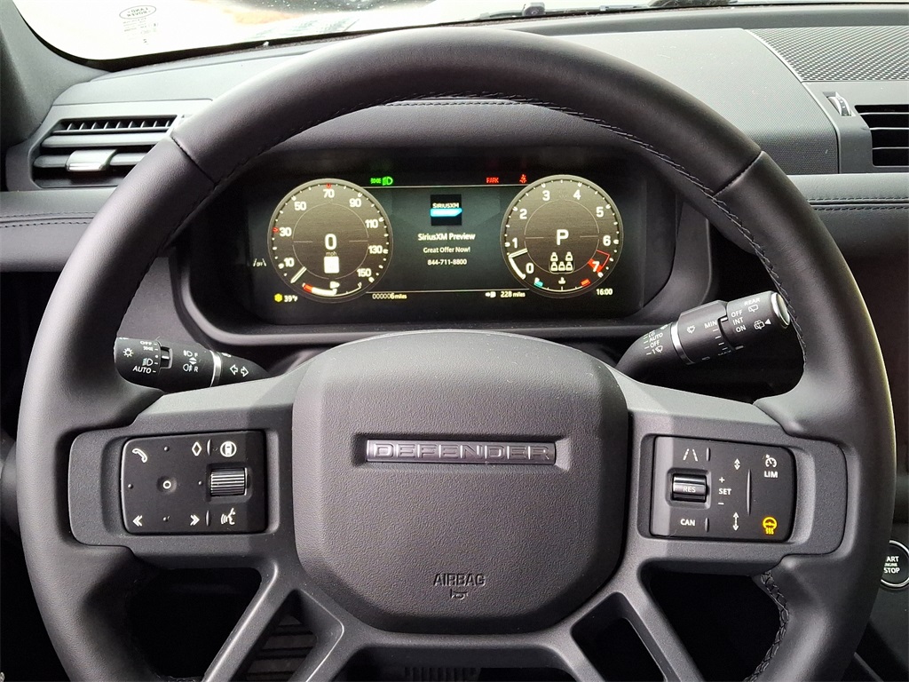 2025 Land Rover Defender 130 S photo 13