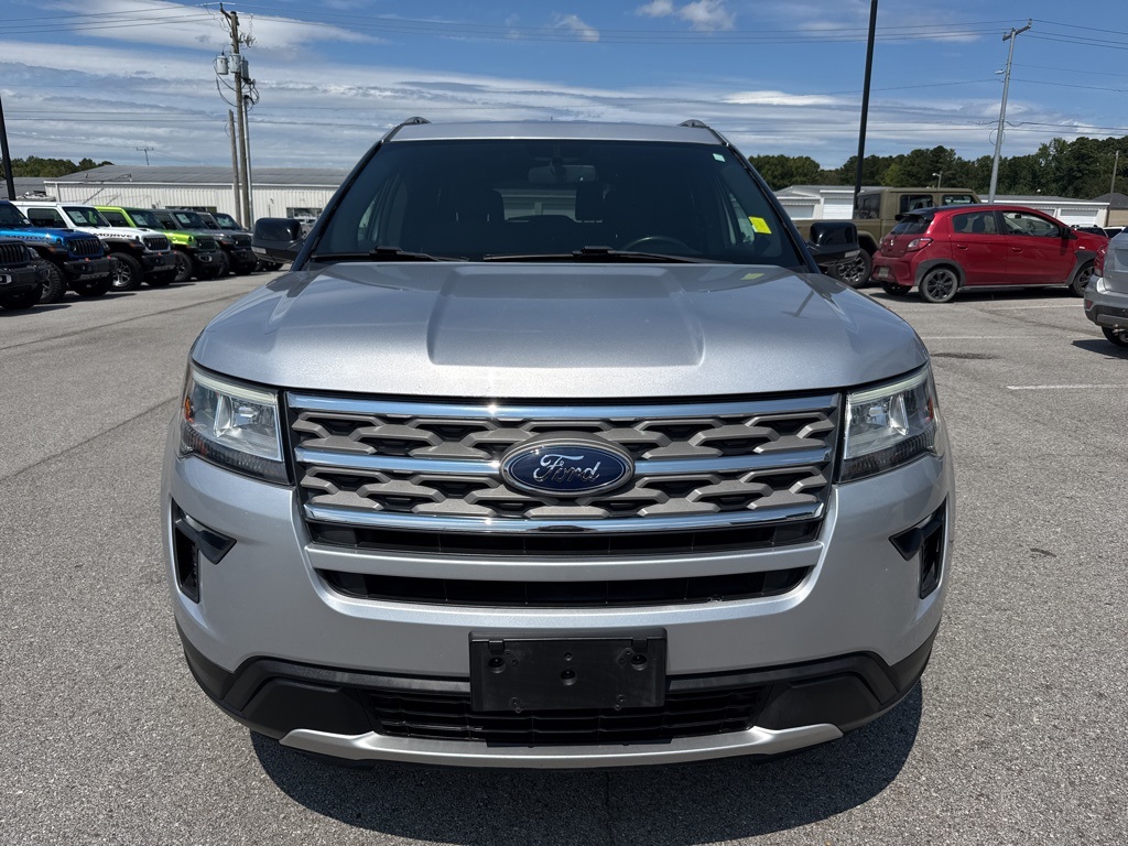 2018 Ford Explorer XLT photo 3