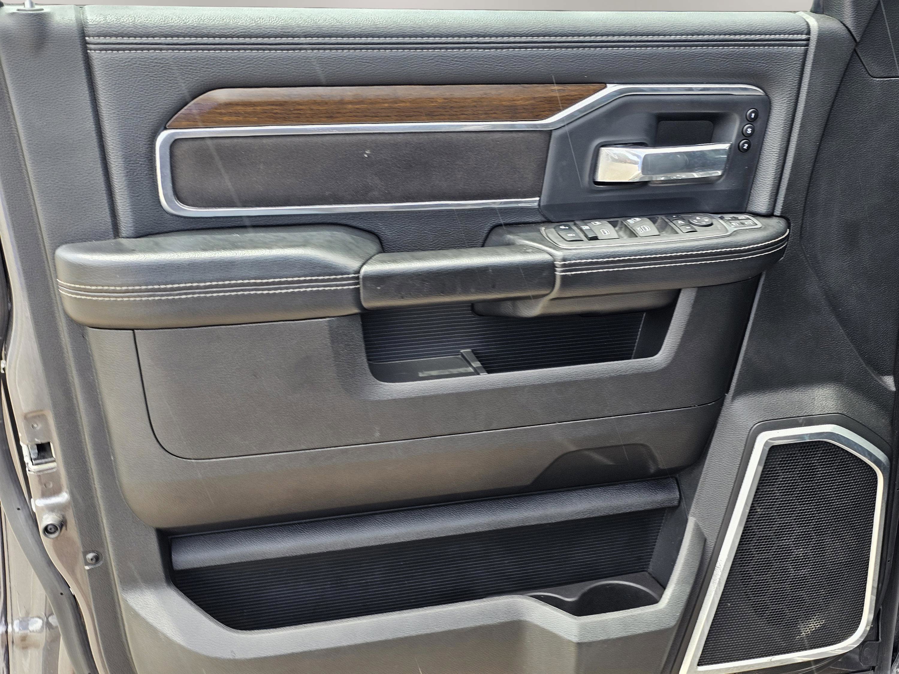 2024 Ram 2500 Laramie photo 13