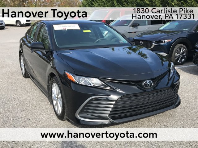 2024 Toyota Camry LE's photo