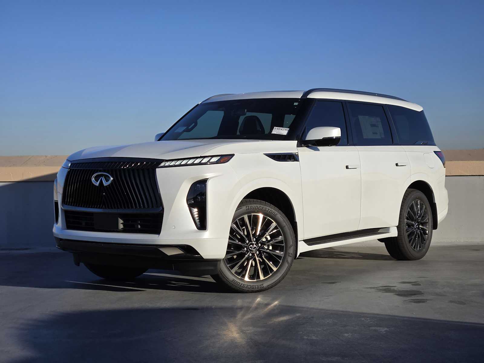 2026 INFINITI QX80 Autograph's photo