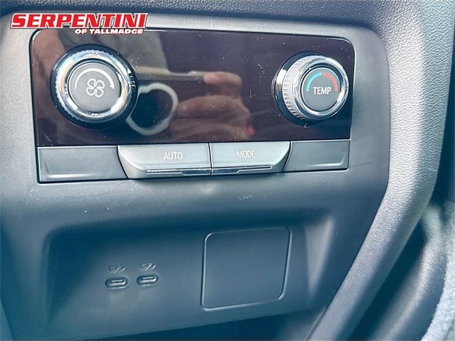 2026 Chevrolet Traverse photo 24