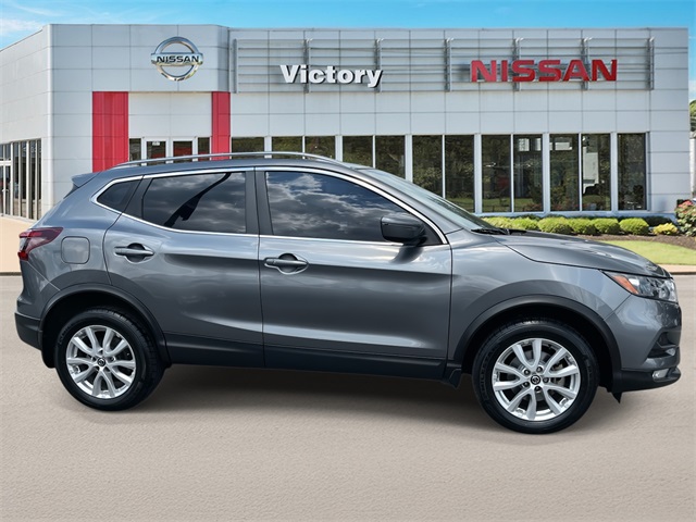 2022 Nissan Rogue Sport SV photo 2