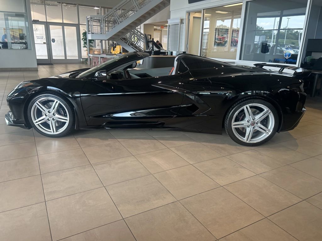 2026 Chevrolet Corvette Stingray 3LT photo 2