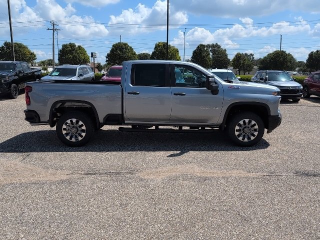 2025 Chevrolet Silverado 2500HD Custom photo 16