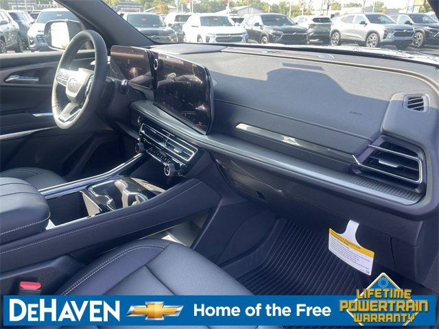 2026 Chevrolet Traverse photo 24