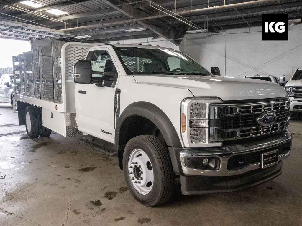 2025 Ford F-550 Super Duty Chassis Cab XL's photo