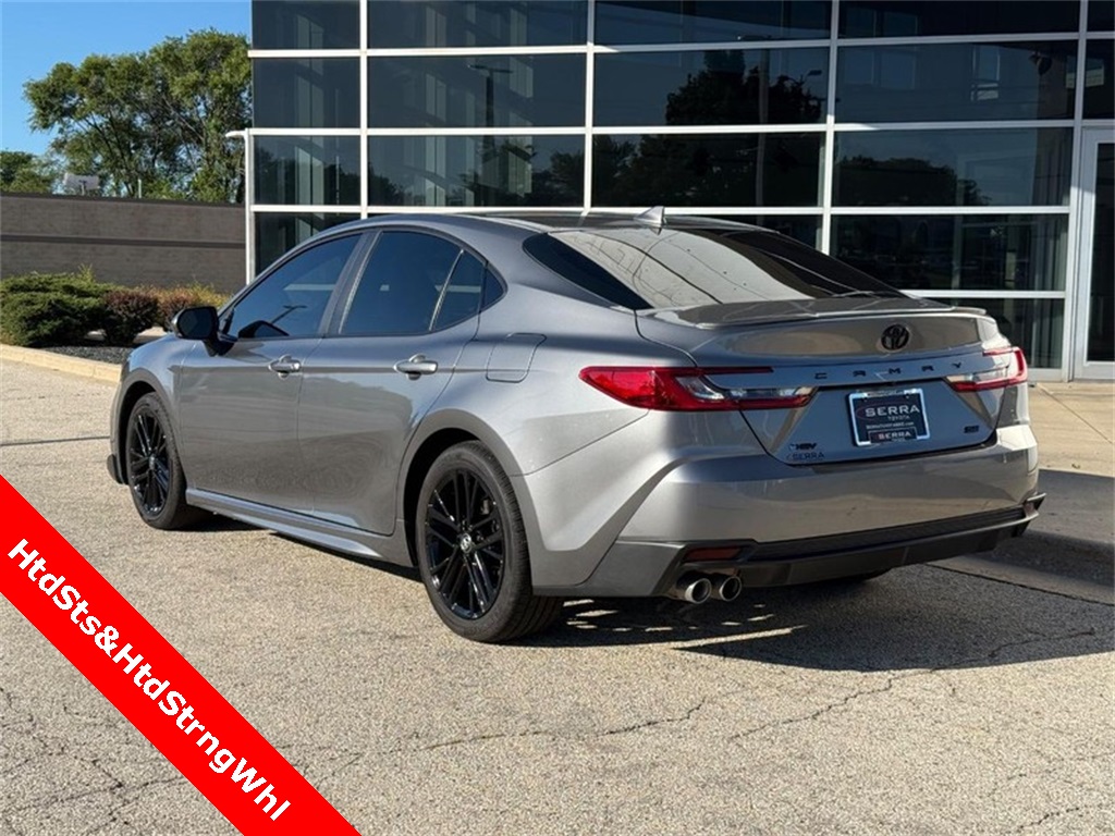 2025 Toyota Camry SE photo 5