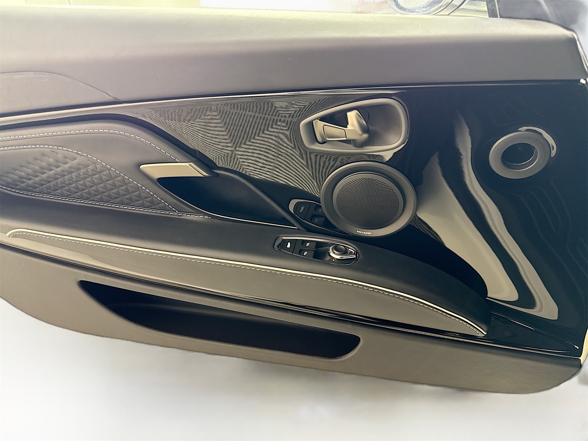 2023 Aston Martin DBS AM7 photo 16
