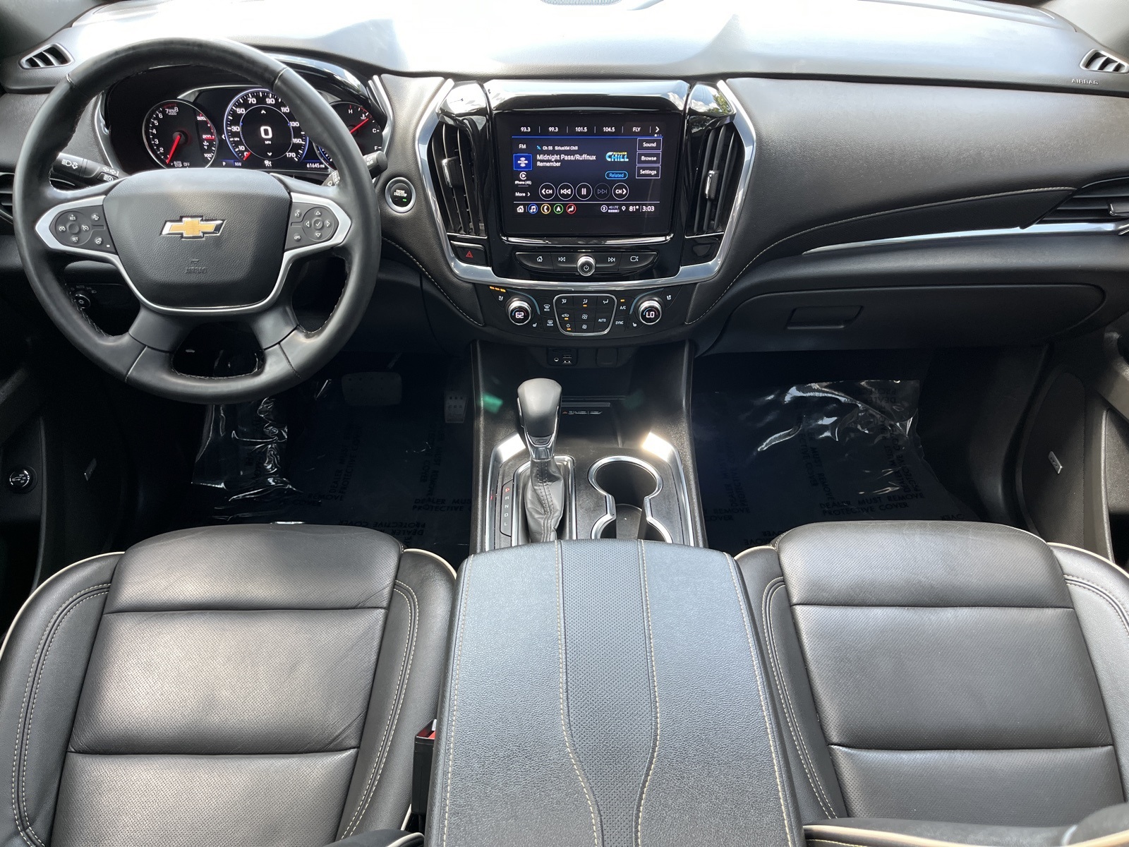 2023 Chevrolet Traverse Premier photo 2