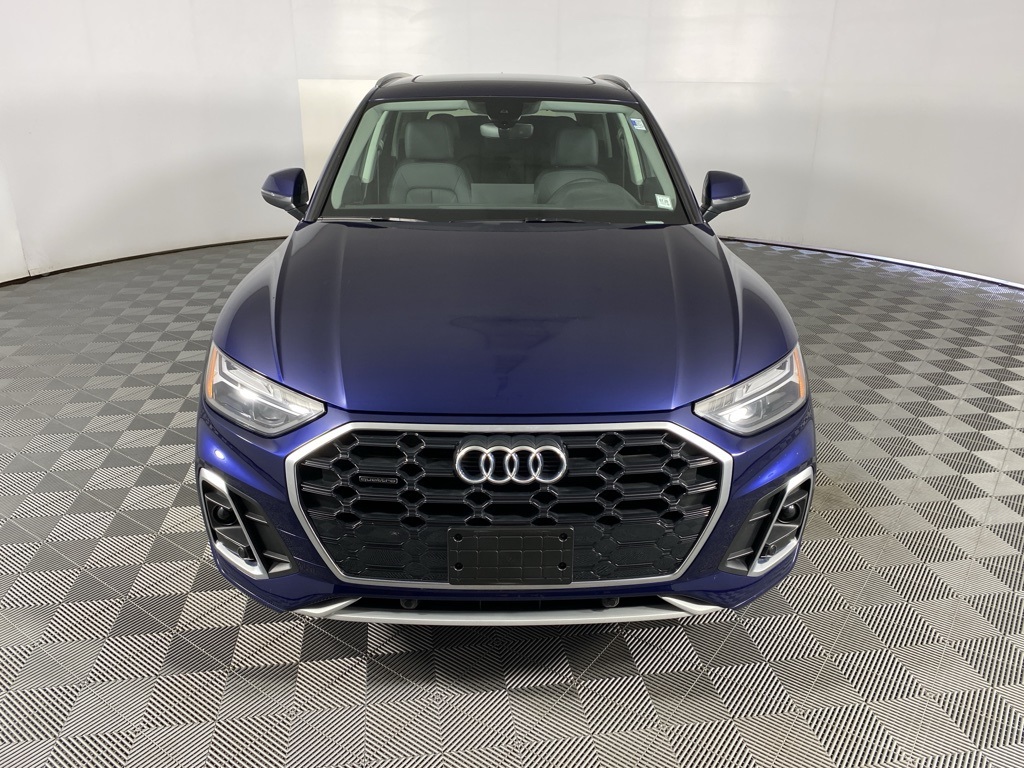 2022 Audi Q5 45 S line Premium photo 2