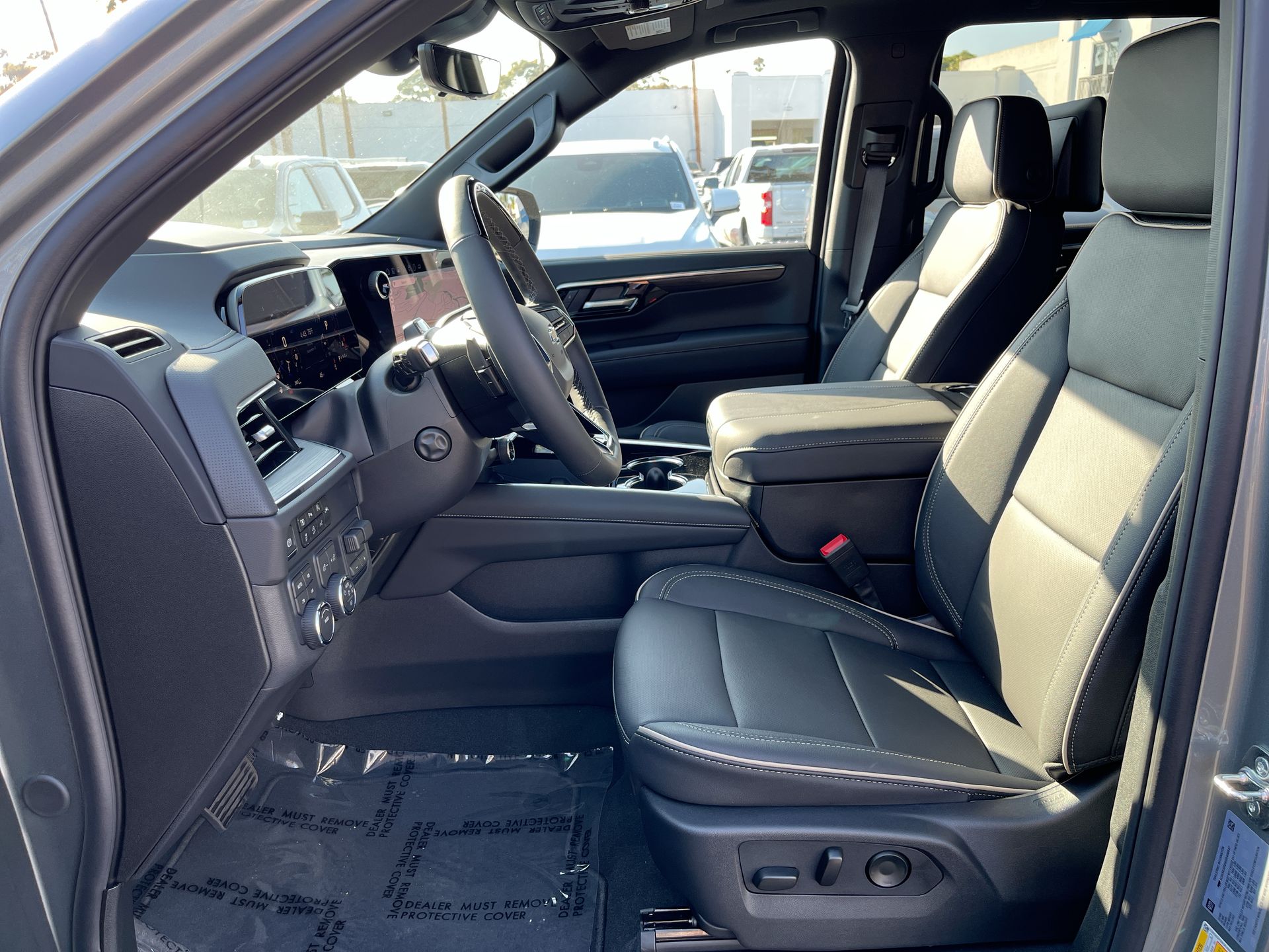2025 Chevrolet Tahoe Premier photo 18