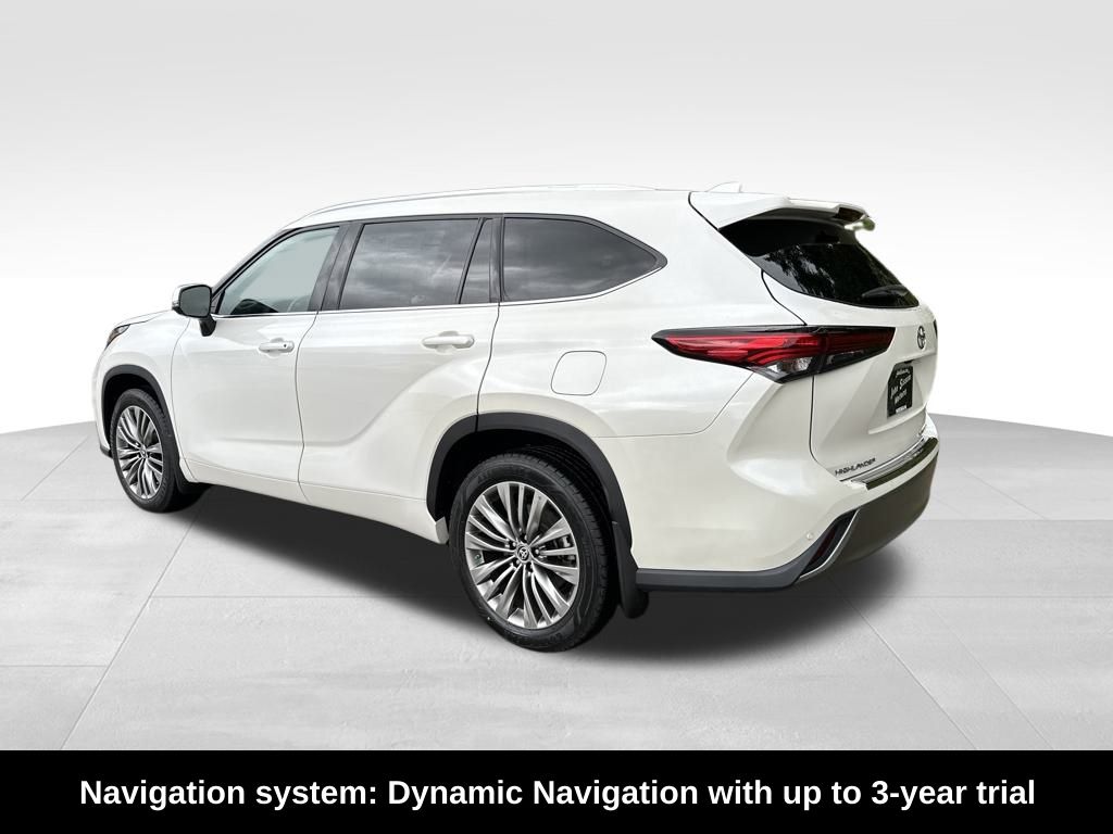 2020 Toyota Highlander Platinum photo 4
