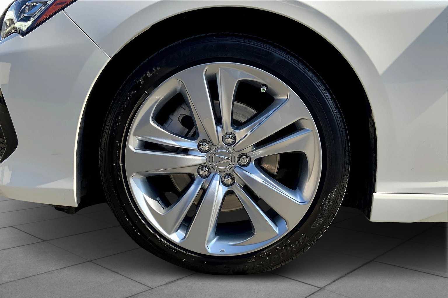 2022 Acura TLX Technology photo 9