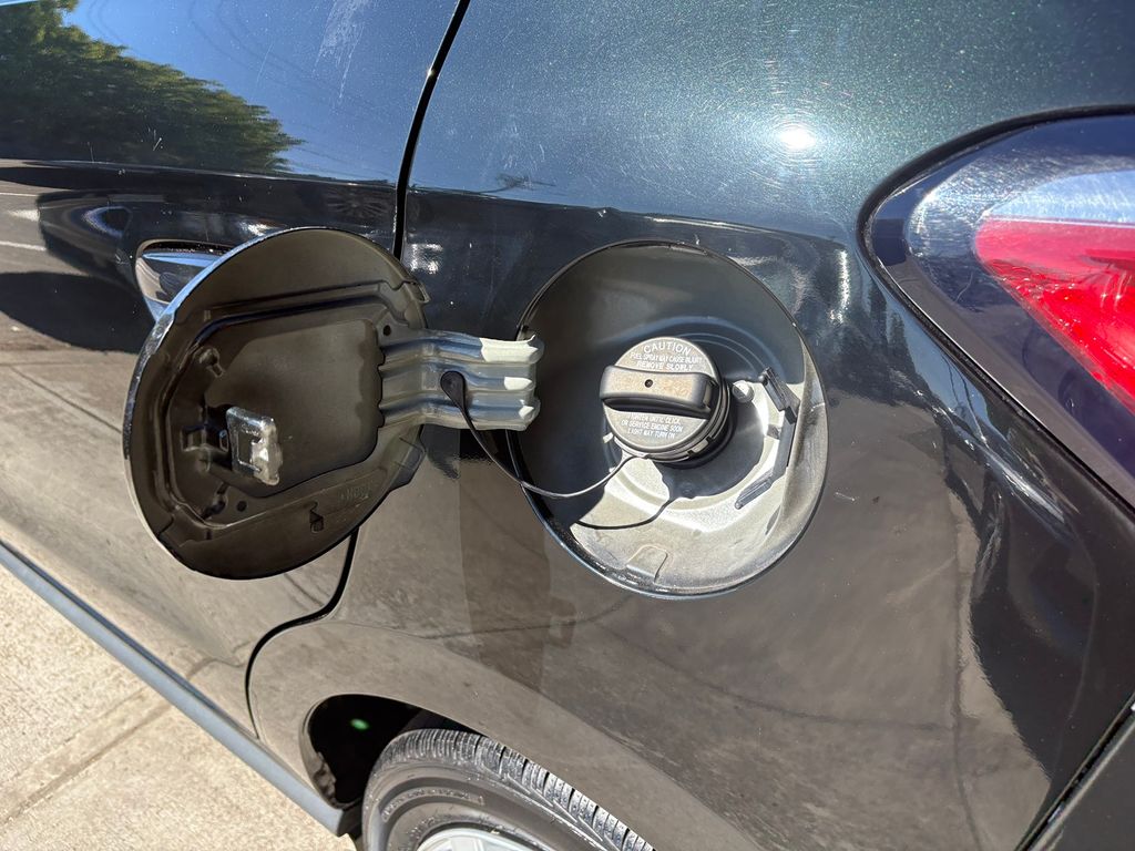 2021 Mitsubishi Mirage ES photo 32