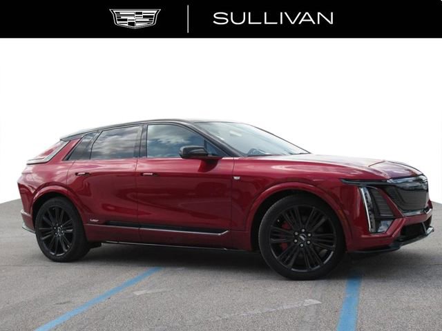 2026 Cadillac Lyriq photo 2