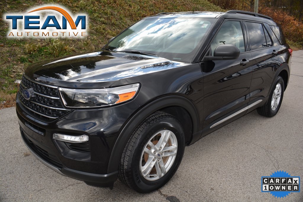 2023 Ford Explorer XLT's photo